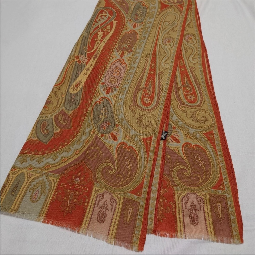 Etro Elegant Paisley Wool-Silk Scarf